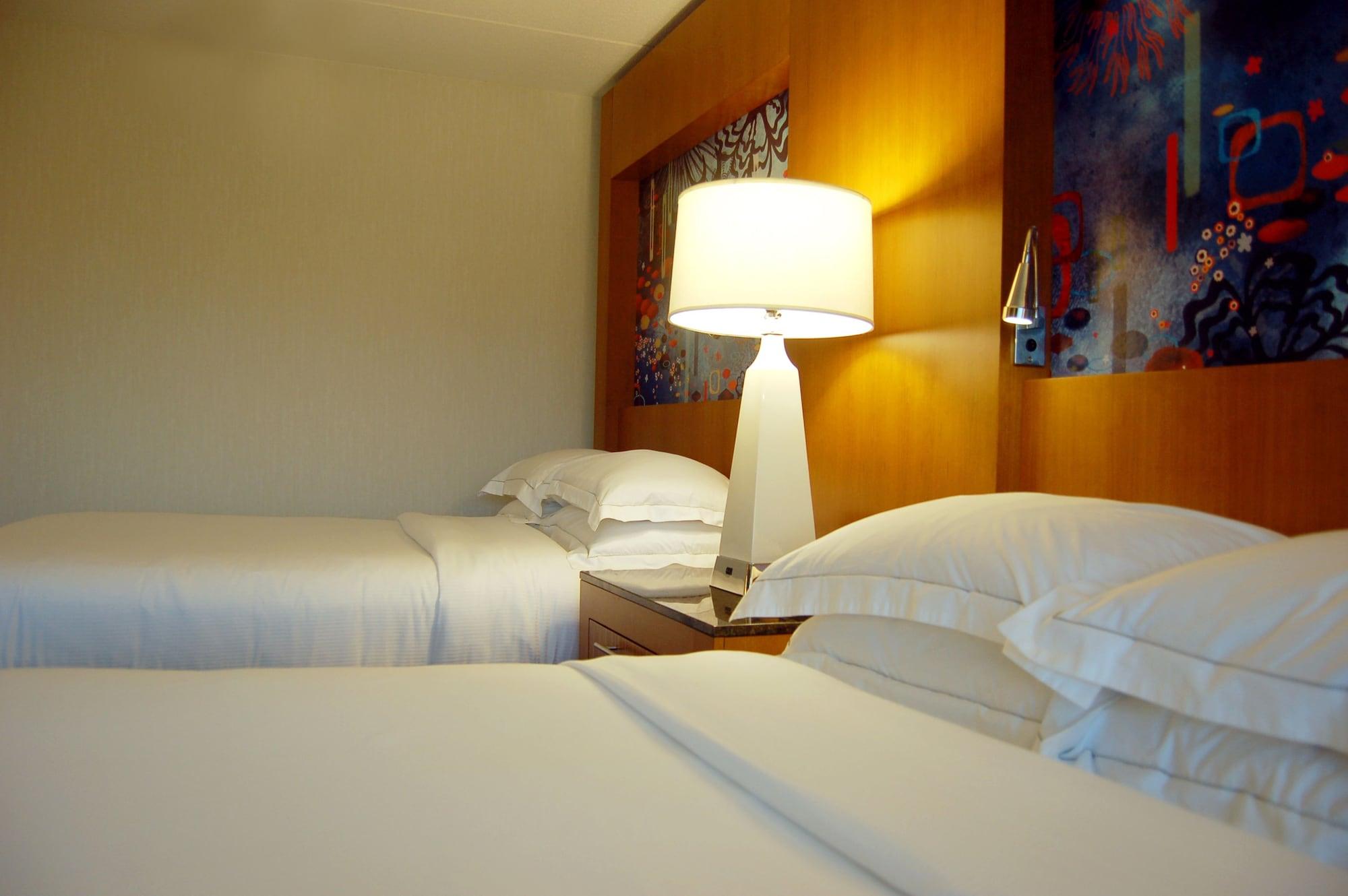 Hilton Long Island/Huntington Hotel Melville Eksteriør billede