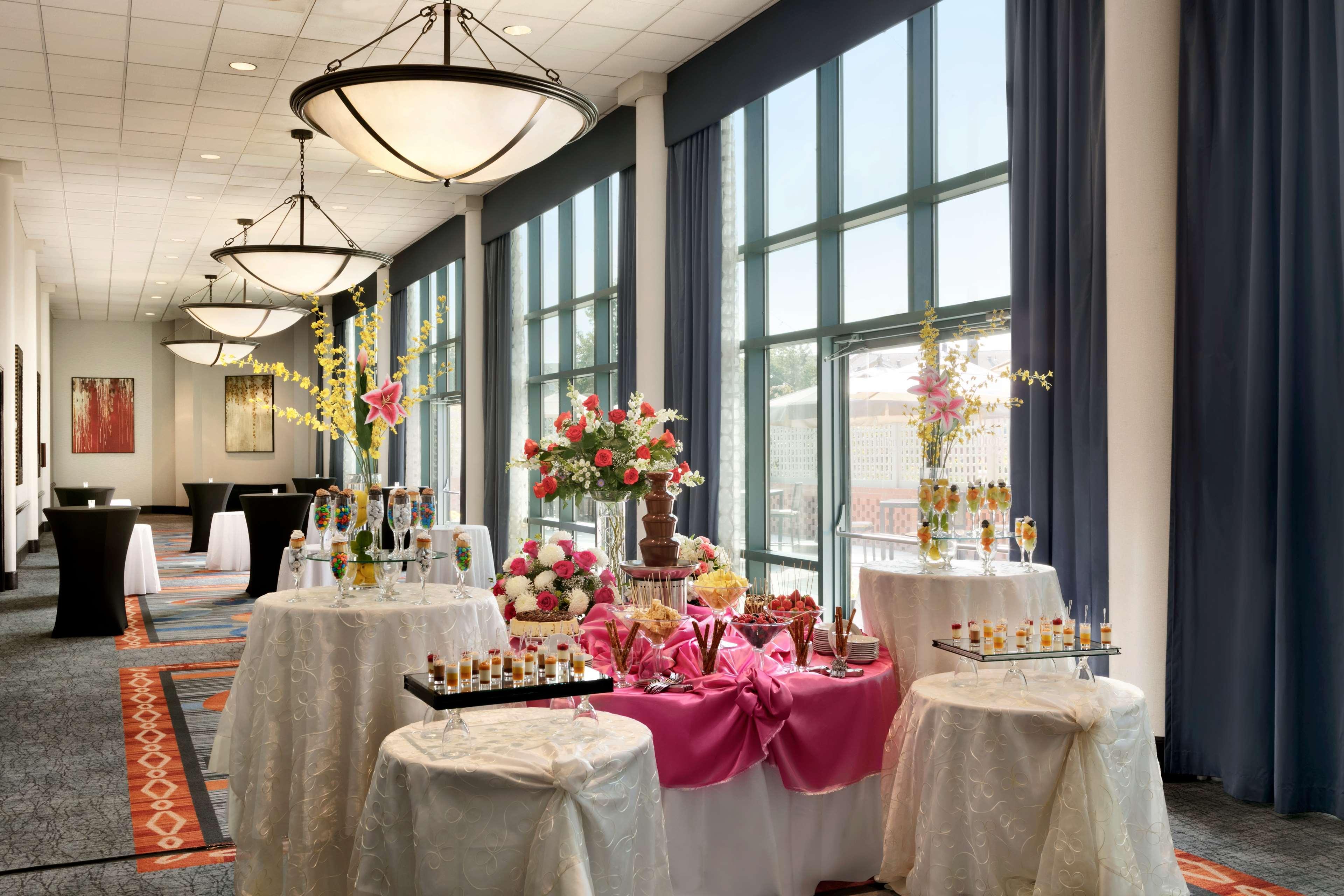 Hilton Long Island/Huntington Hotel Melville Eksteriør billede